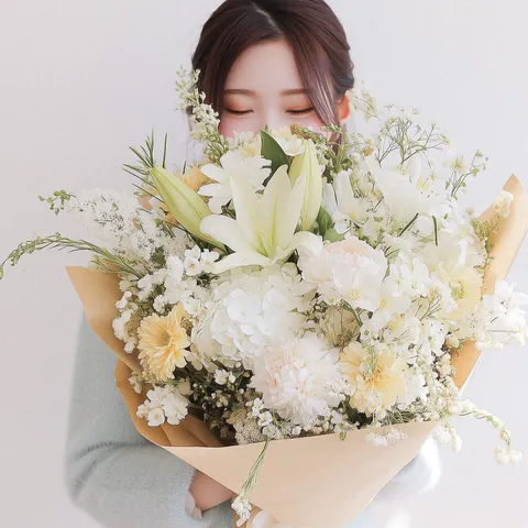 백합 꽃다발 - 삼식이삼촌 전국 꽃배달